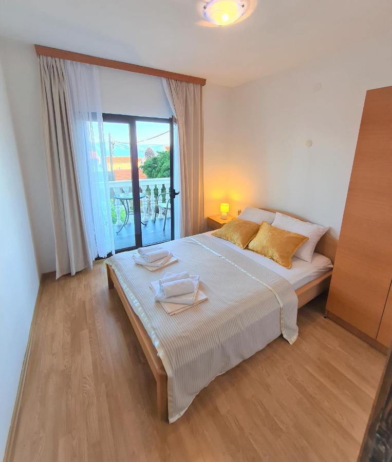 Cosic Apartmani Igrane Buitenkant foto